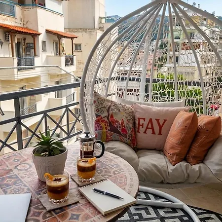 La Vie Est Belle Apartman *
