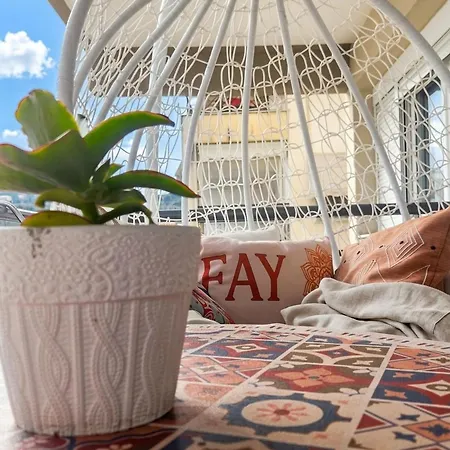 La Vie Est Belle Apartman Kavála
